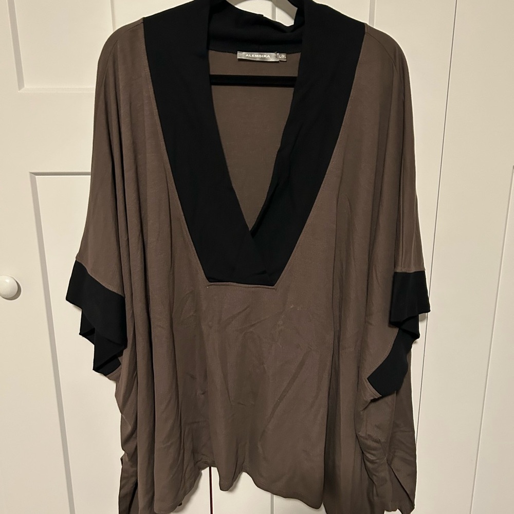 Alembika Brown and Black V-Neck Top